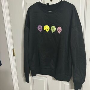 black smiley face crew neck
